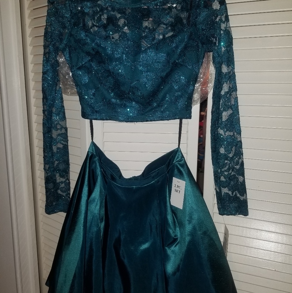 B Darlin emerald green 2 piece dress